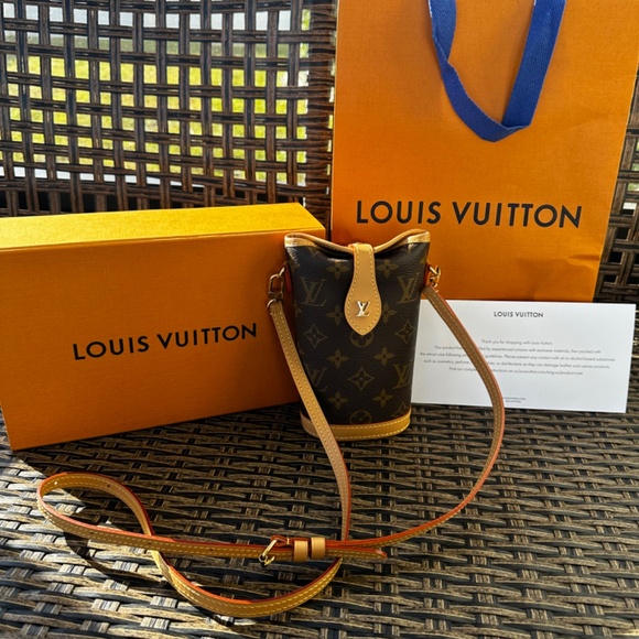 Louis Vuitton Fold Me Pouch - Original LV print - Picture 10 of 12